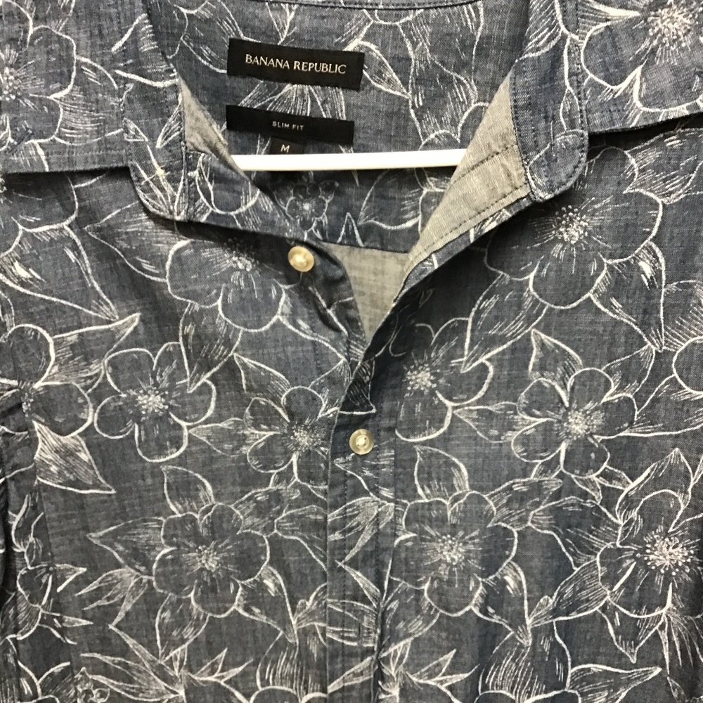 Banana Republic Slim Fit Floral Shirt Medium Blue Chambray Button Down Mens